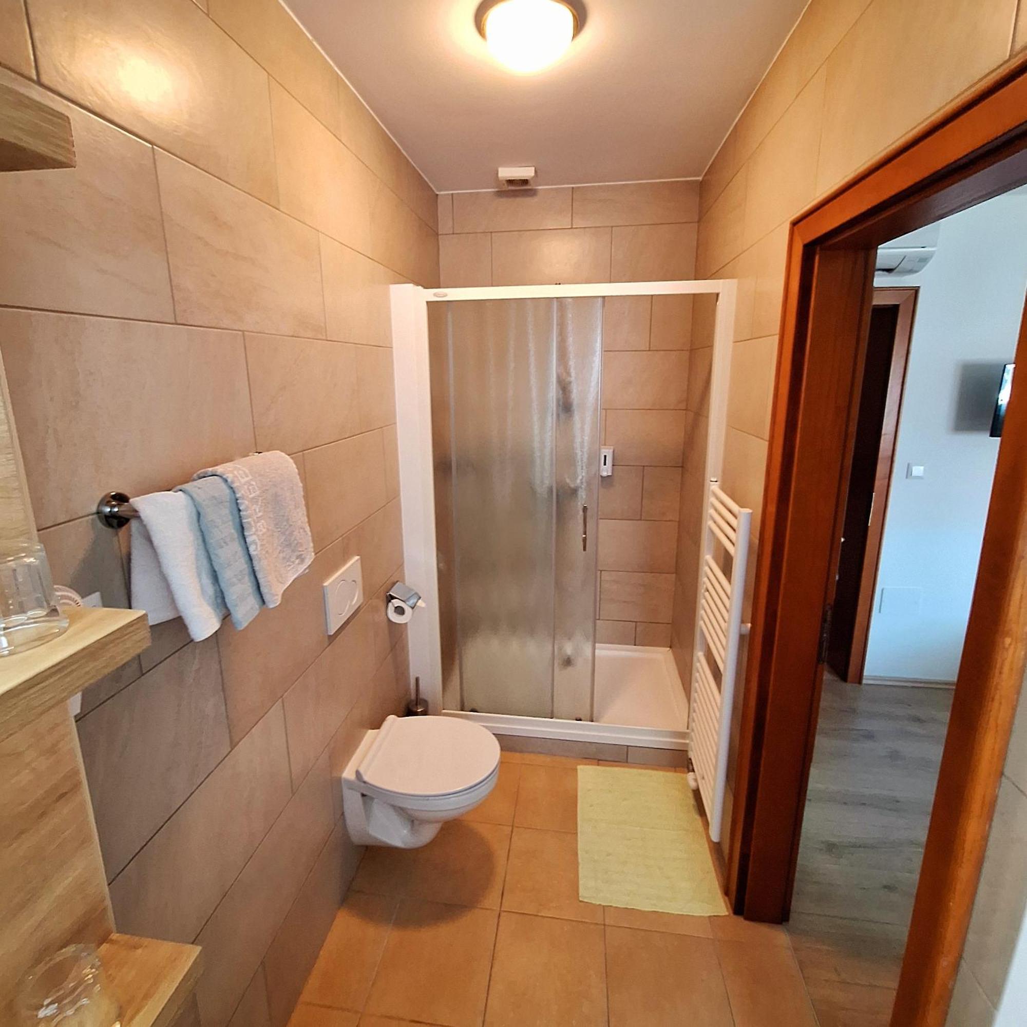 Penzion Gostisce Lesjak Orehova vas Exterior foto